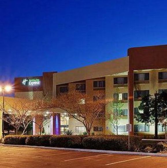 Meet your Posher, Anna - Picture 1 of 1